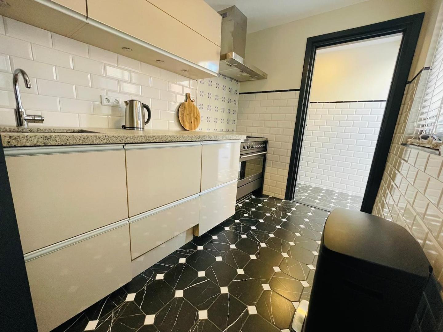 Petite Room With Wifi, Ac, And Shared Kitchen Tilburg Kültér fotó
