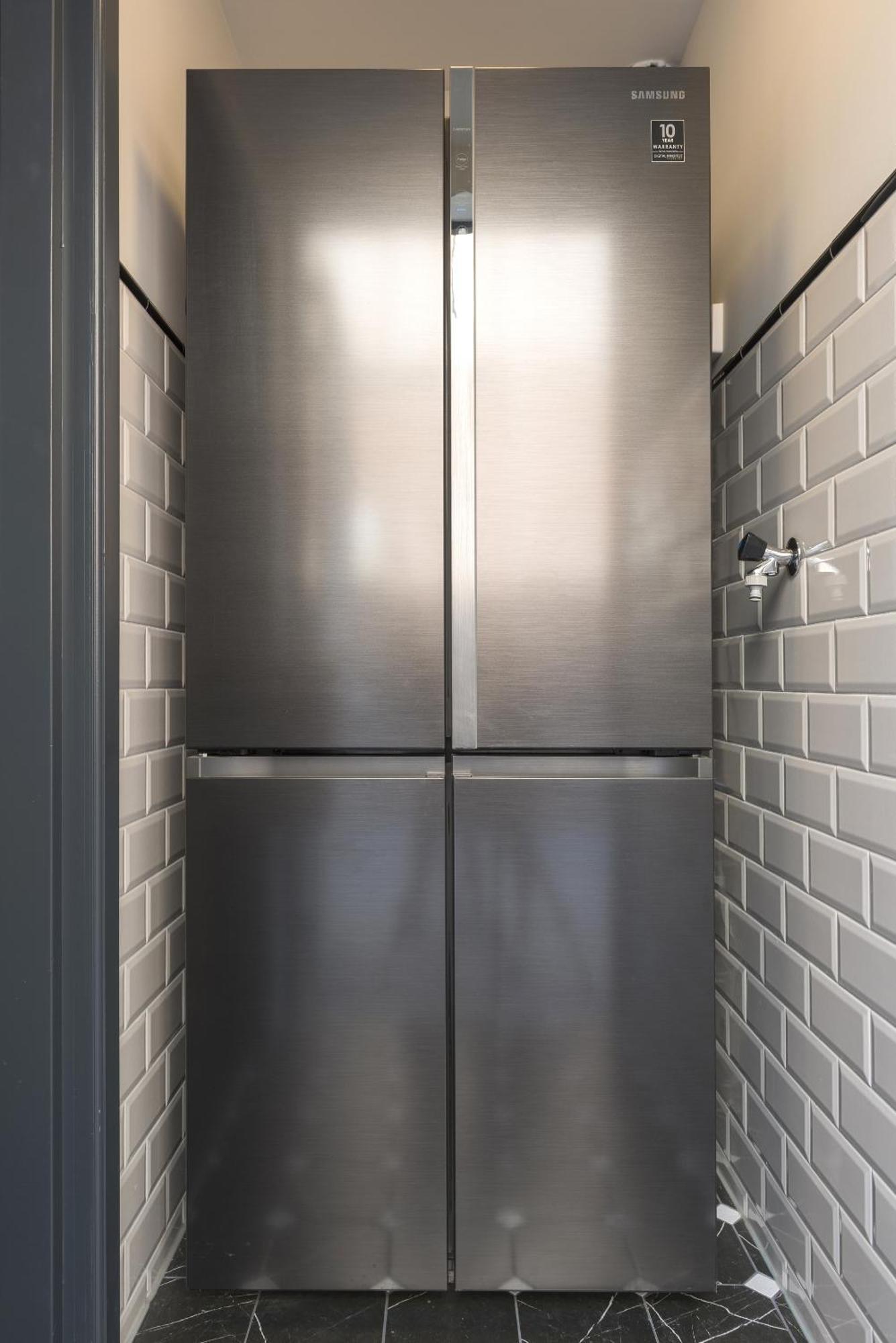 Petite Room With Wifi, Ac, And Shared Kitchen Tilburg Kültér fotó